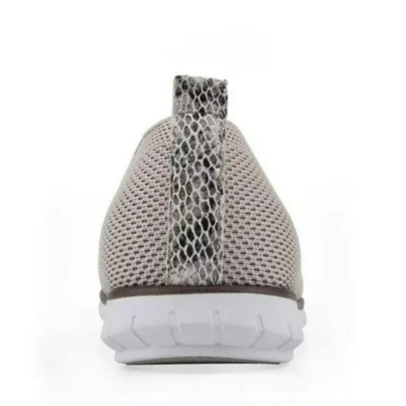 White Mountain Belief Slip-on Sneakers - Picture 6 of 8
